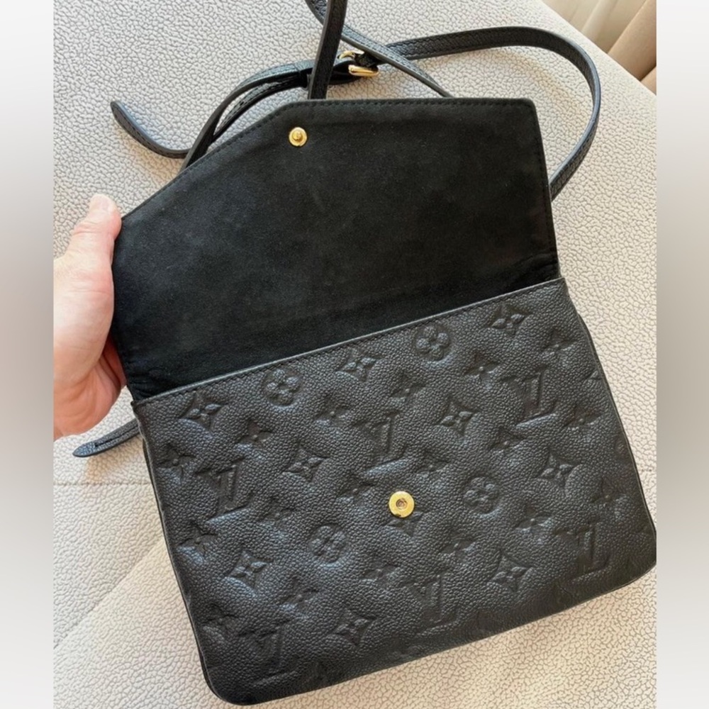 💎🌟  BEAUTIFUL 🌟💎CROSSBODY RETIRED LEATHER EMPREINTE FLAP LOUIS VUITTON - Picture 5 of 13